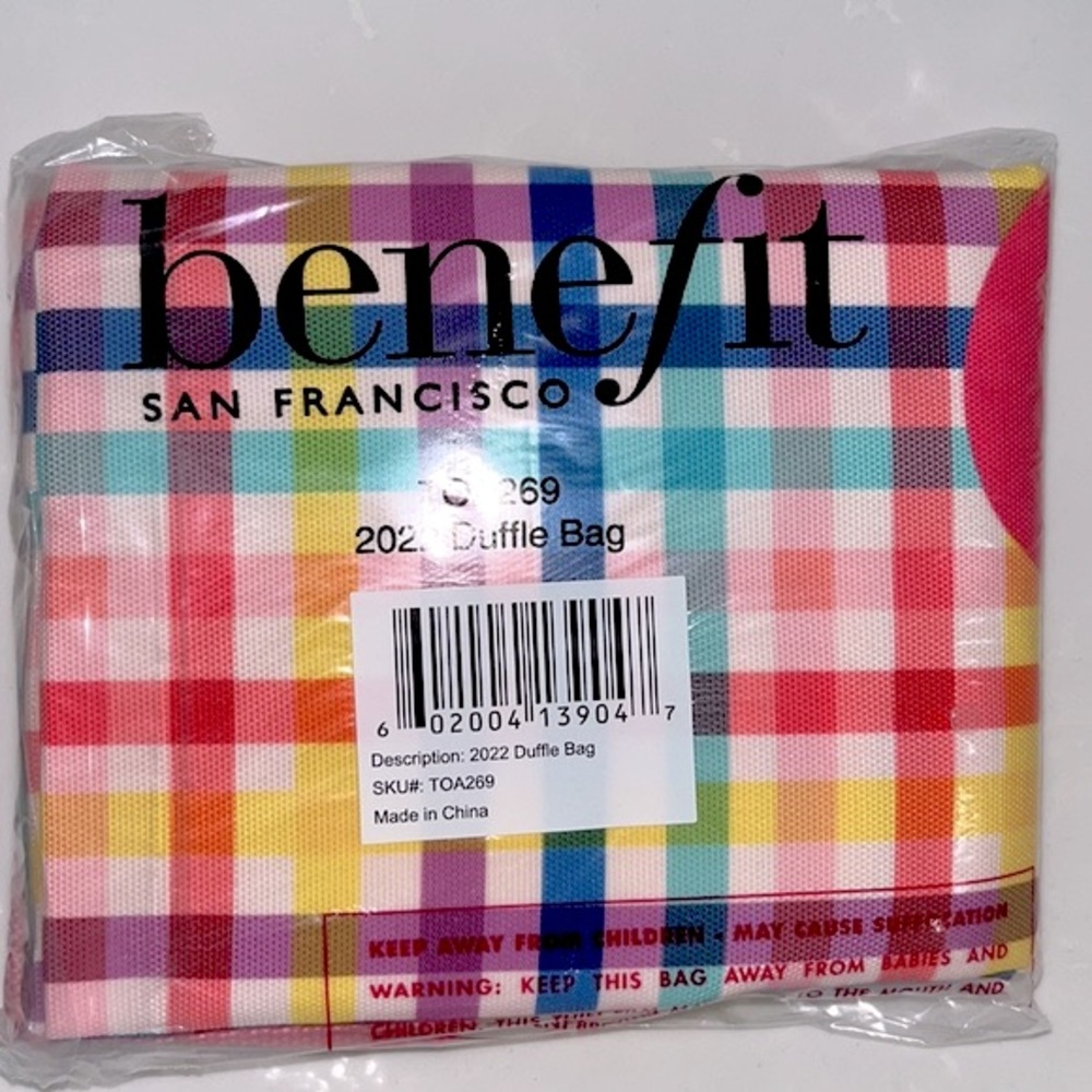 Benefit San Francisco Colorful Pink Plaid Duffle Bag (Bag of Tricks) 🩷 - Picture 5 of 7